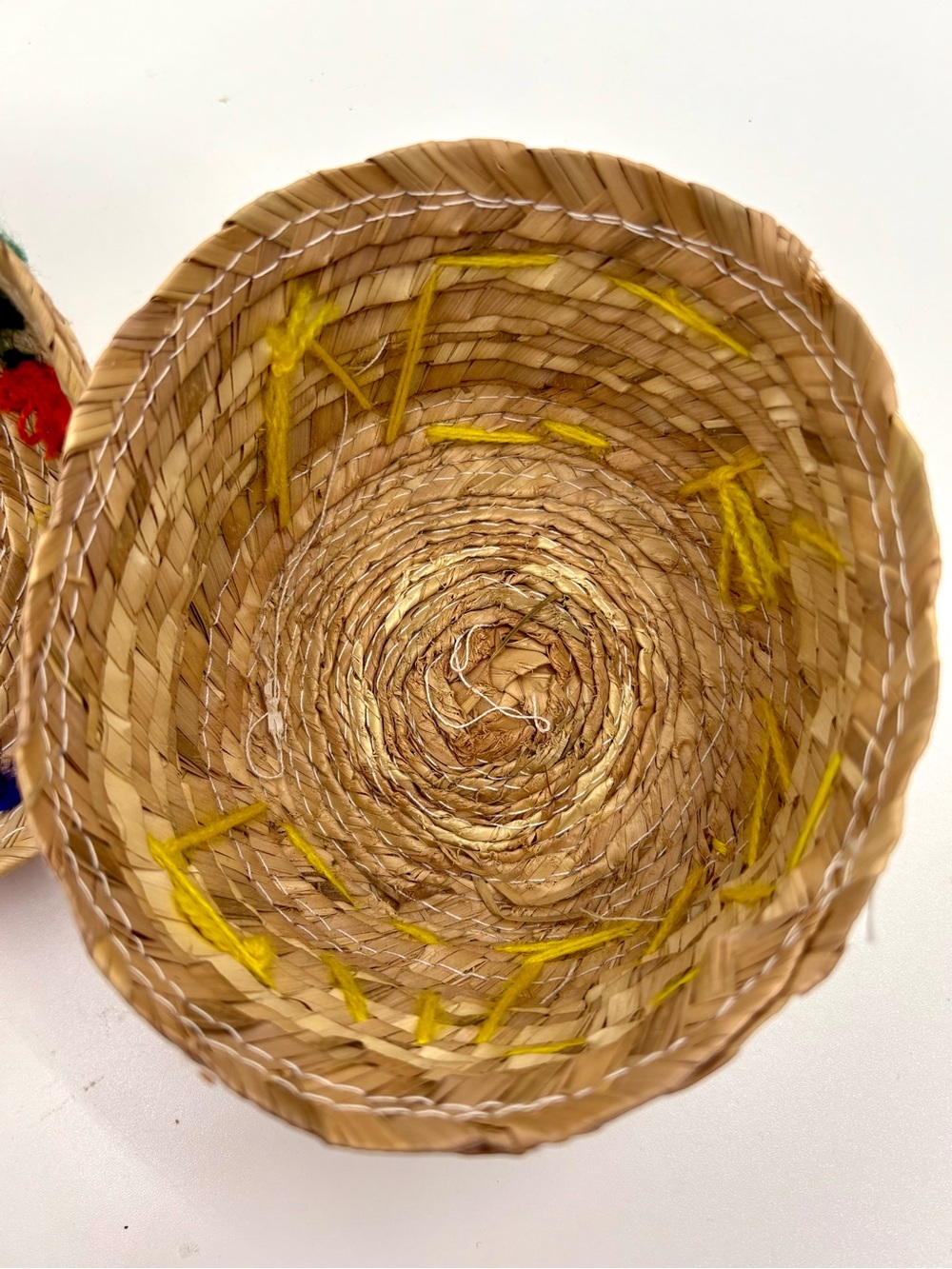 MEXICAN Handwoven Straw Basket with Colorful Yarn and Floral Top, 5” x 5” - Picture 5 of 5